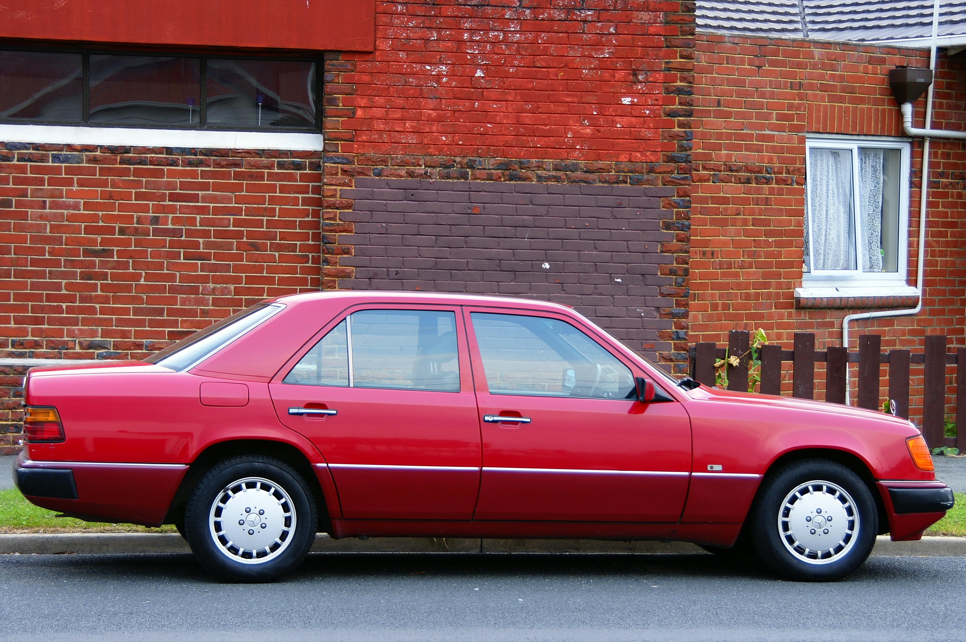 How To Test The Vacuum Pods On A Mercedes-Benz W124