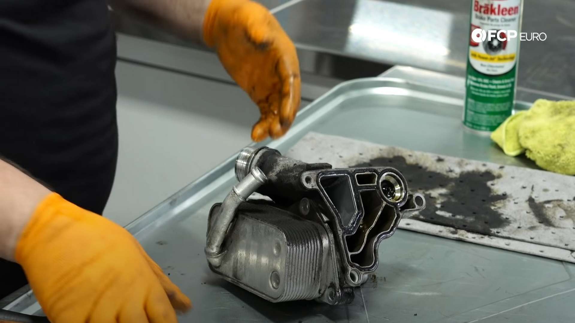 How To Replace A BMW N20 & N26 Oil Filter Housing Gasket (BMW F30)